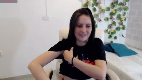 Snapshot of taniadevil_69 chatting on December 17, 2025, 4:13 pm Tania online show from December 17, 2025, 4:13 pm