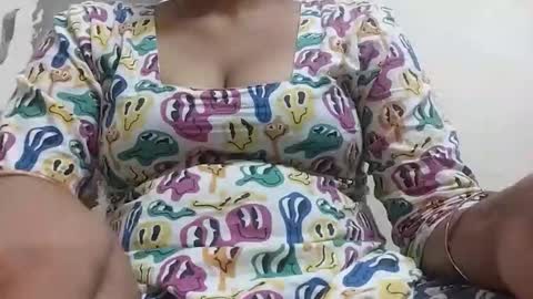 taniya_roy4628 online show from April 12, 2026, 3:50 pm