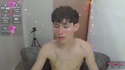 Snapshot of tanjiro_cute chatting on December 22, 2024, 3:55 am Andres online show from December 22, 2024, 3:55 am
