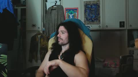 Snapshot of tantra_man_yogi chatting on October 2, 2025, 7:10 pm Tantra Man Yogi online show from October 2, 2025, 7:10 pm
