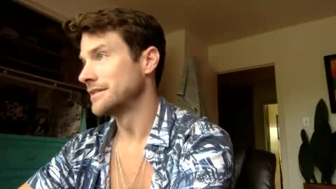 Dr. Love online show from April 12, 2026, 2:22 pm