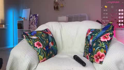 Snapshot of tanya_acid chatting on March 27, 2026, 7:25 am Tanya acid online show from March 27, 2026, 7:25 am