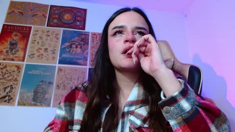 Snapshot of tara_hs chatting on December 6, 2024, 5:11 pm online show from December 6, 2024, 5:11 pm