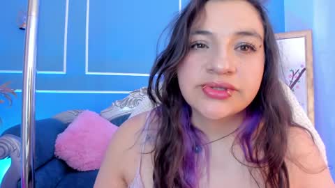 Snapshot of tarataylorr chatting on April 6, 2026, 4:46 am Tara online show from April 6, 2026, 4:46 am