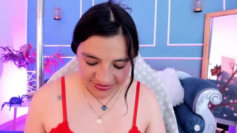 Snapshot of tarataylorr chatting on May 16, 2026, 7:34 pm Tara online show from May 16, 2026, 7:34 pm
