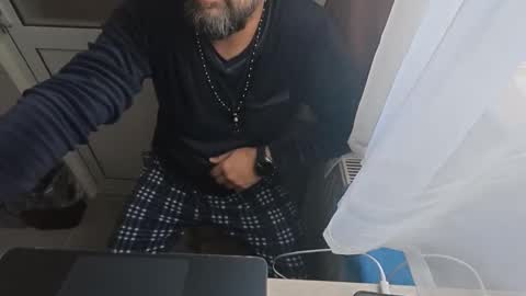 tarkan198 online show from November 30, 2025, 7:12 am