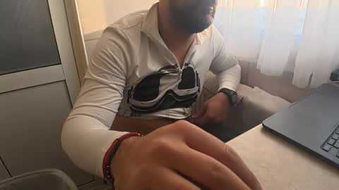 Snapshot of tarkan198 chatting on January 17, 2026, 7:02 am tarkan198 online show from January 17, 2026, 7:02 am