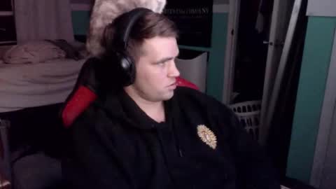 tarus333 online show from November 3, 2025, 1:19 am