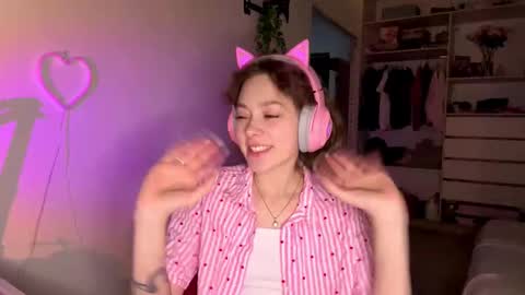 Snapshot of tashajovich chatting on February 23, 2026, 10:07 pm Darlin online show from February 23, 2026, 10:07 pm