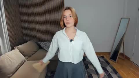 Snapshot of taste_of_lips chatting on October 23, 2025, 8:35 am Scarlet online show from October 23, 2025, 8:35 am