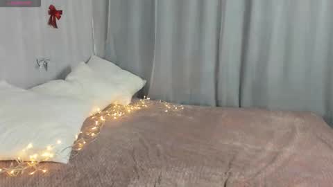 Snapshot of tasty__booty chatting on December 19, 2025, 1:23 am Ann online show from December 19, 2025, 1:23 am