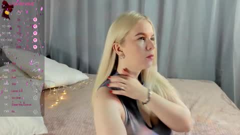 Snapshot of tasty__booty chatting on December 21, 2025, 1:13 am Ann online show from December 21, 2025, 1:13 am