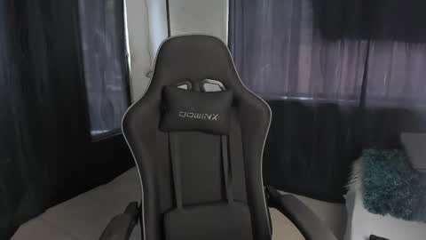 Snapshot of tati_jones chatting on February 19, 2026, 7:10 pm Tatiana online show from February 19, 2026, 7:10 pm