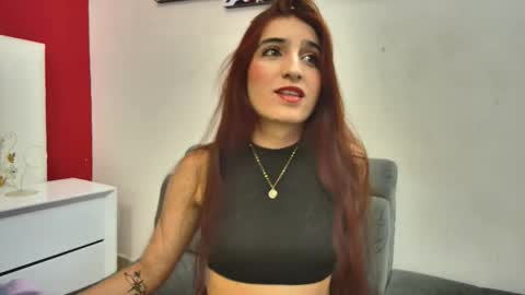 Snapshot of tatiana_jaramillo chatting on December 4, 2025, 12:25 pm tatiana online show from December 4, 2025, 12:25 pm