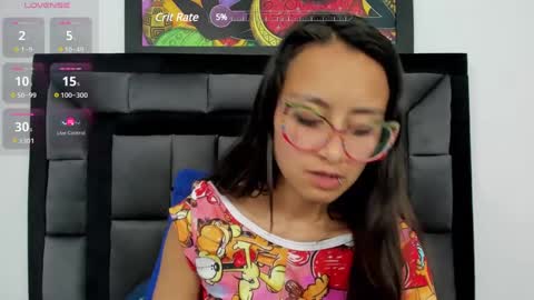 Snapshot of tatiana_valencia chatting on January 7, 2025, 6:24 pm Tati online show from January 7, 2025, 6:24 pm