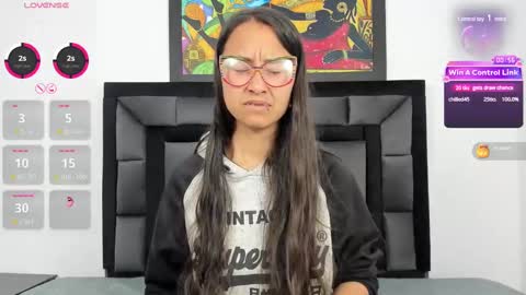 Snapshot of tatiana_valencia chatting on January 17, 2025, 11:59 am Tati online show from January 17, 2025, 11:59 am