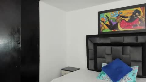 Snapshot of tatiana_valencia chatting on January 18, 2025, 12:47 pm Tati online show from January 18, 2025, 12:47 pm