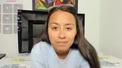Snapshot of tatiana_valencia chatting on January 23, 2025, 12:30 pm Tati online show from January 23, 2025, 12:30 pm