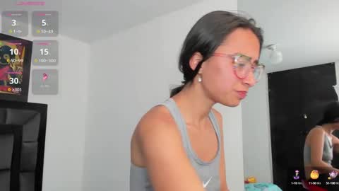 Snapshot of tatiana_valencia chatting on January 25, 2025, 4:24 pm Tati online show from January 25, 2025, 4:24 pm