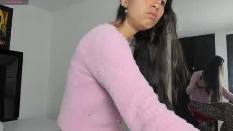 Snapshot of tatiana_valencia chatting on January 31, 2025, 12:18 pm Tati online show from January 31, 2025, 12:18 pm