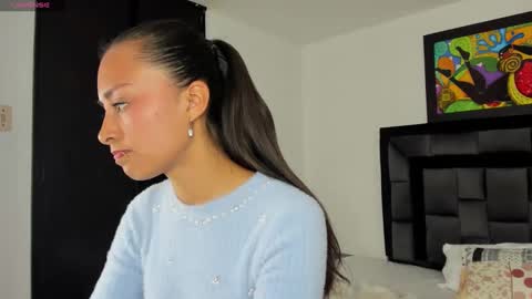 Snapshot of tatiana_valencia chatting on February 4, 2025, 6:49 pm Tati online show from February 4, 2025, 6:49 pm