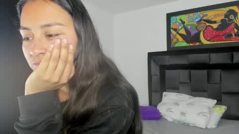 Snapshot of tatiana_valencia chatting on February 11, 2025, 3:40 pm Tati online show from February 11, 2025, 3:40 pm