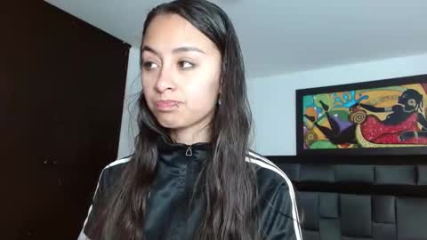 Snapshot of tatiana_valencia chatting on February 15, 2025, 12:22 pm Tati online show from February 15, 2025, 12:22 pm