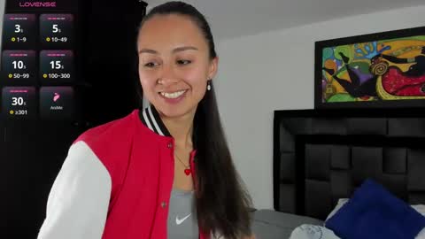 Snapshot of tatiana_valencia chatting on February 27, 2025, 3:05 pm Tati online show from February 27, 2025, 3:05 pm