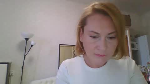 Snapshot of tatiana_xi chatting on September 30, 2025, 7:35 am tatiana_xi online show from September 30, 2025, 7:35 am