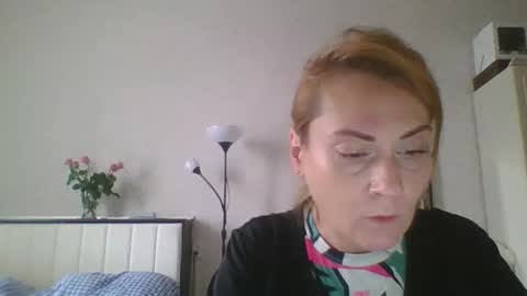 Snapshot of tatiana_xi chatting on October 6, 2025, 9:29 am tatiana_xi online show from October 6, 2025, 9:29 am