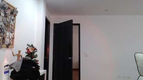 Snapshot of tatianaaah chatting on December 17, 2025, 4:35 pm Morgan online show from December 17, 2025, 4:35 pm