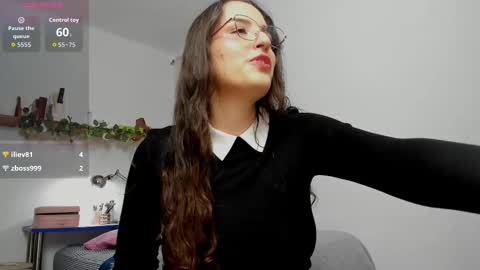 Snapshot of tatiannaz chatting on September 26, 2025, 9:19 pm Tatianna online show from September 26, 2025, 9:19 pm