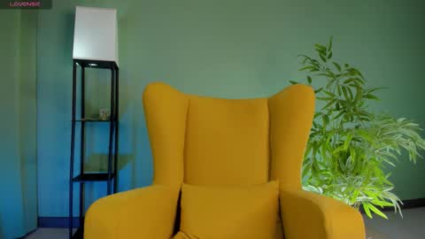 Snapshot of taticamomile chatting on March 14, 2026, 5:35 am Tatica online show from March 14, 2026, 5:35 am