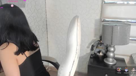 Snapshot of tatilee chatting on February 26, 2026, 1:43 pm tatilee online show from February 26, 2026, 1:43 pm