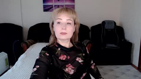 Snapshot of tattease chatting on December 3, 2025, 12:14 pm Tattease online show from December 3, 2025, 12:14 pm