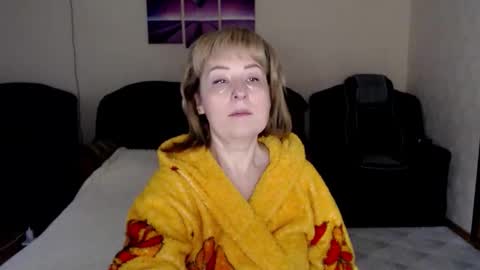 Snapshot of tattease chatting on December 15, 2025, 5:44 am Tattease online show from December 15, 2025, 5:44 am