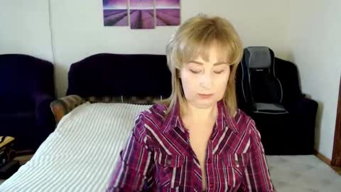 Snapshot of tattease chatting on May 7, 2026, 11:15 am Tattease online show from May 7, 2026, 11:15 am
