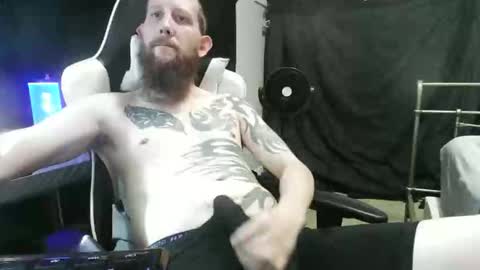 tatted9inches online show from November 30, 2025, 4:33 pm