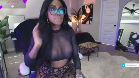 Snapshot of tatted_vixen chatting on March 23, 2026, 6:12 pm Tatted Queen online show from March 23, 2026, 6:12 pm