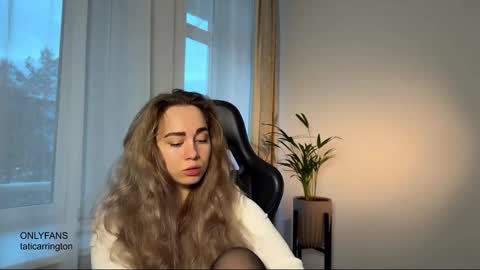 Snapshot of tatti_1 chatting on November 16, 2025, 4:40 am Tata online show from November 16, 2025, 4:40 am