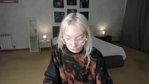 tattoo_artbaby online show from December 15, 2025, 1:32 am