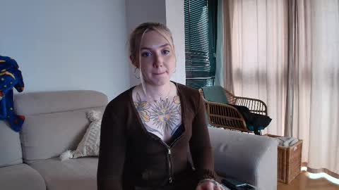 tattoobbgirl online show from March 4, 2026, 5:41 pm