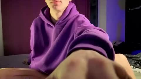 Alex but u can call me Theo online show from December 17, 2025, 2:17 am