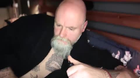 Tattooeddilf 01 online show from November 17, 2025, 10:15 pm