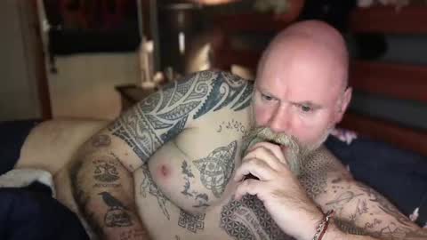 Tattooeddilf 01 online show from November 20, 2025, 12:44 am