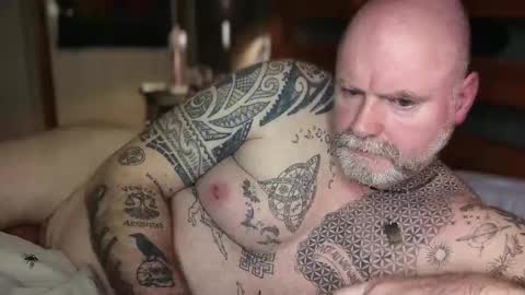 Tattooeddilf 01 online show from March 11, 2026, 12:38 am