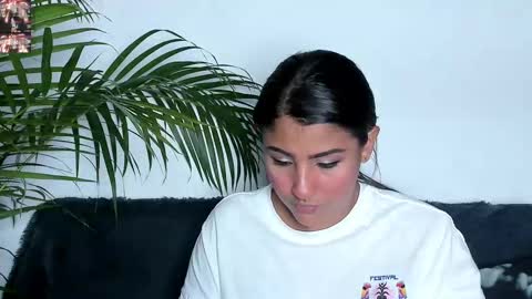 Snapshot of taty_gomez_ chatting on September 26, 2025, 4:05 am Tatiana Gomez online show from September 26, 2025, 4:05 am