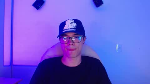 taurus4k online show from October 10, 2025, 7:29 am