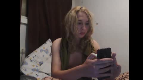 Snapshot of tavishmartavish chatting on January 17, 2025, 10:56 pm Rudy Rybinovaya online show from January 17, 2025, 10:56 pm