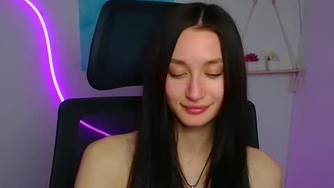 Taya online show from April 17, 2026, 7:17 pm